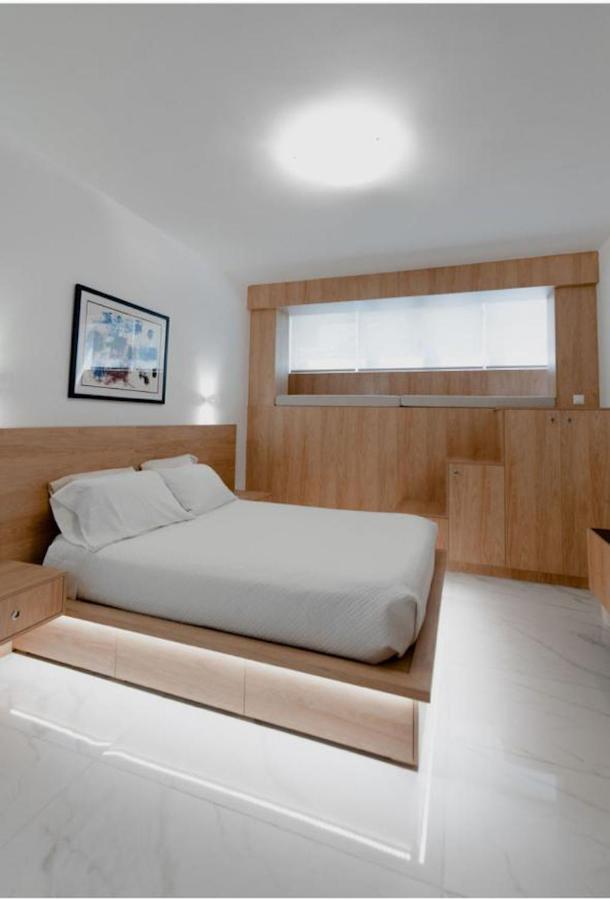 Luxury Studio In The Heart Of Kolonaki เอเธนส์ ภายนอก รูปภาพ